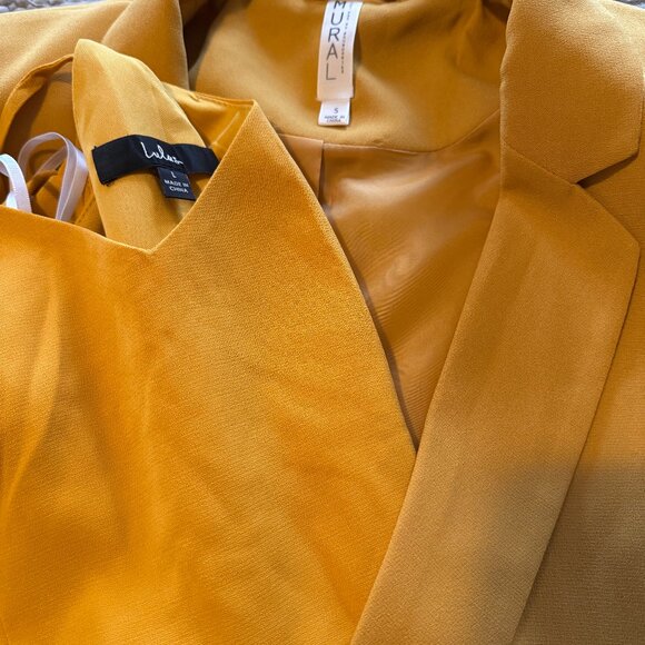 Oversized Mustard Jacket with lace-up top - Picture 2 of 11